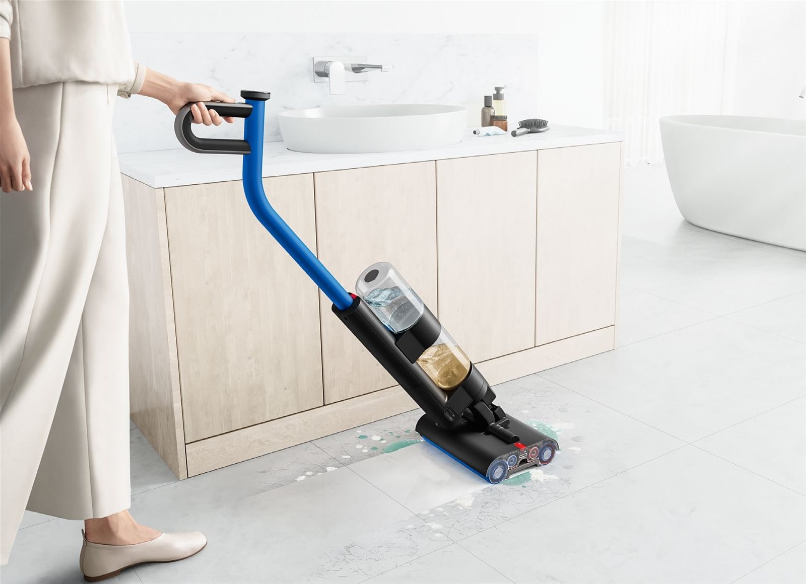 DYSON LAUNCHES ITS FIRST WET FLOOR CLEANER T3 July 2024