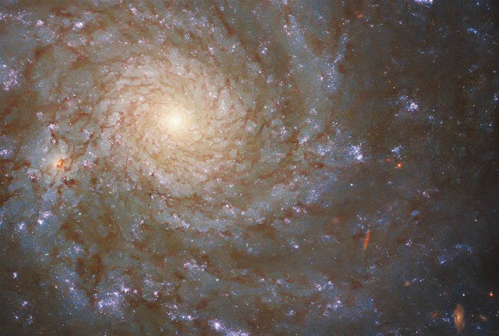 Hubble Spies A Spiral All About Space Issue 129 6540