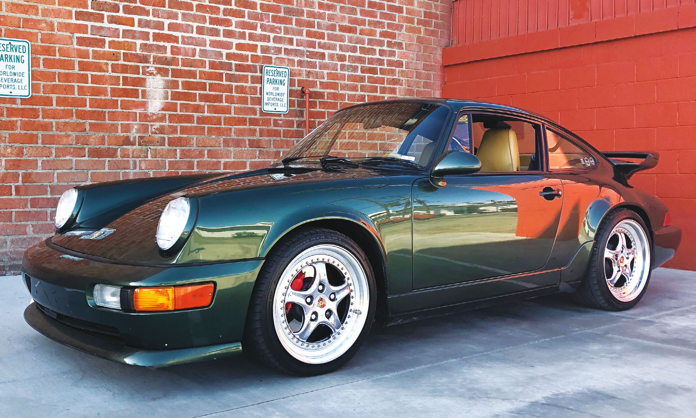 BEVERLY HILLS CAR CLUB | Total 911 Issue 201